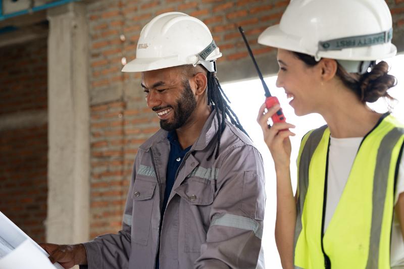 Two way radios for construction sites - CarTel